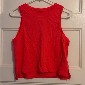 BNWOT lululemon train to be tank - size 6